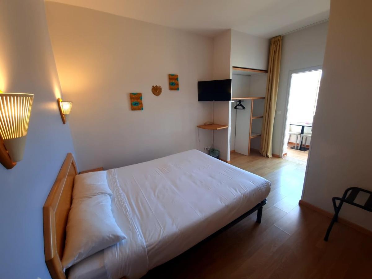 קאלבי Hotel Sole Mare מראה חיצוני תמונה